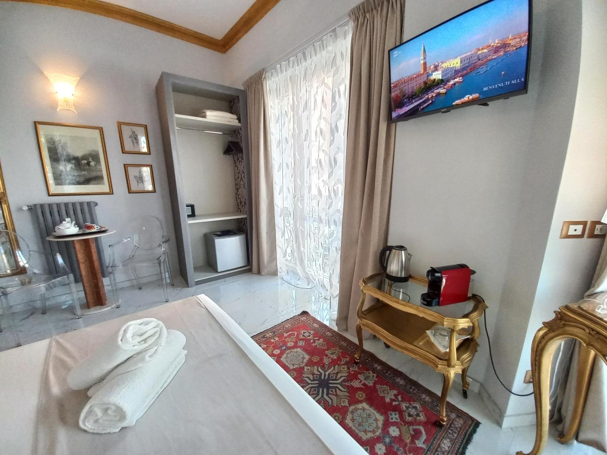 Dorotea Rooms Torino Centro Zewnętrze zdjęcie